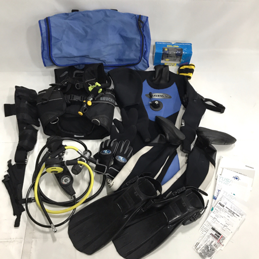 Atraxx ドライスーツ